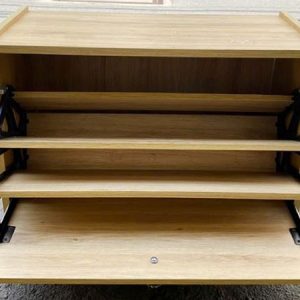 Địa Chỉ Thu Mua Tủ Giày Dép Cũ Giá Cao – Nhanh Gọn, Uy Tín Tại TP.HCM